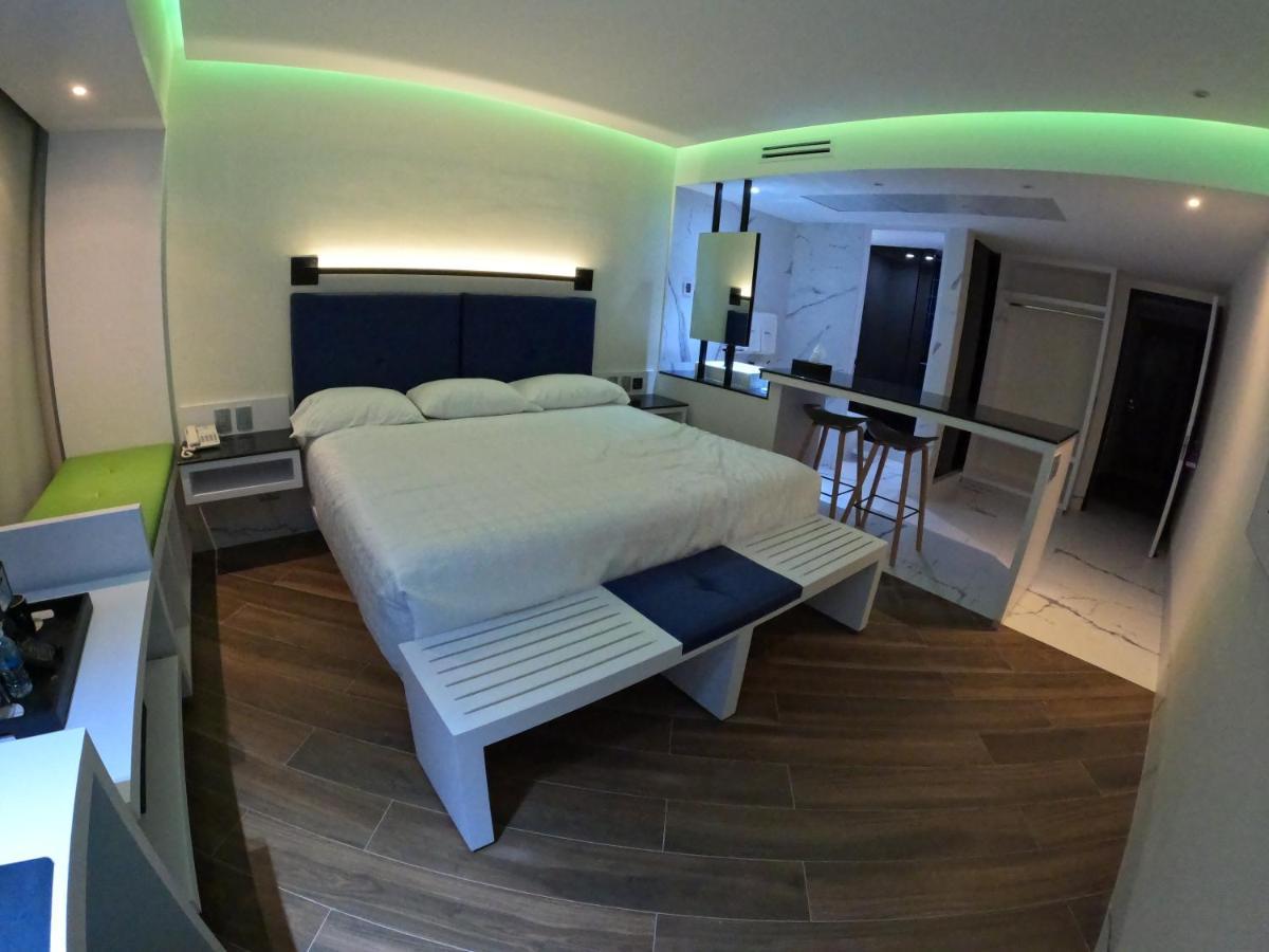 Weenjoy Grand Prix Aeropuerto Cdmx 4* Cidade do México