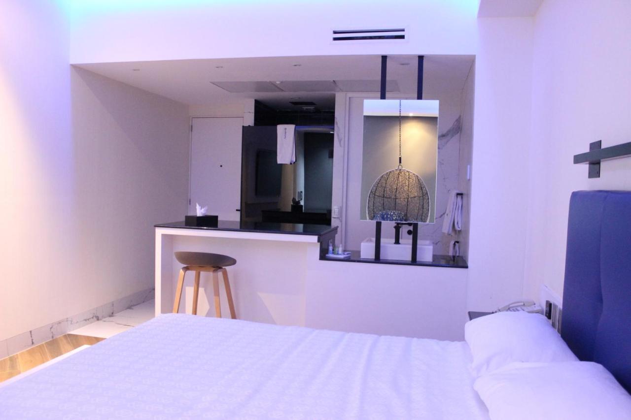 Weenjoy Grand Prix Aeropuerto Cdmx 4*